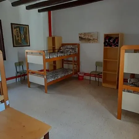 De Talarn Hostel *
